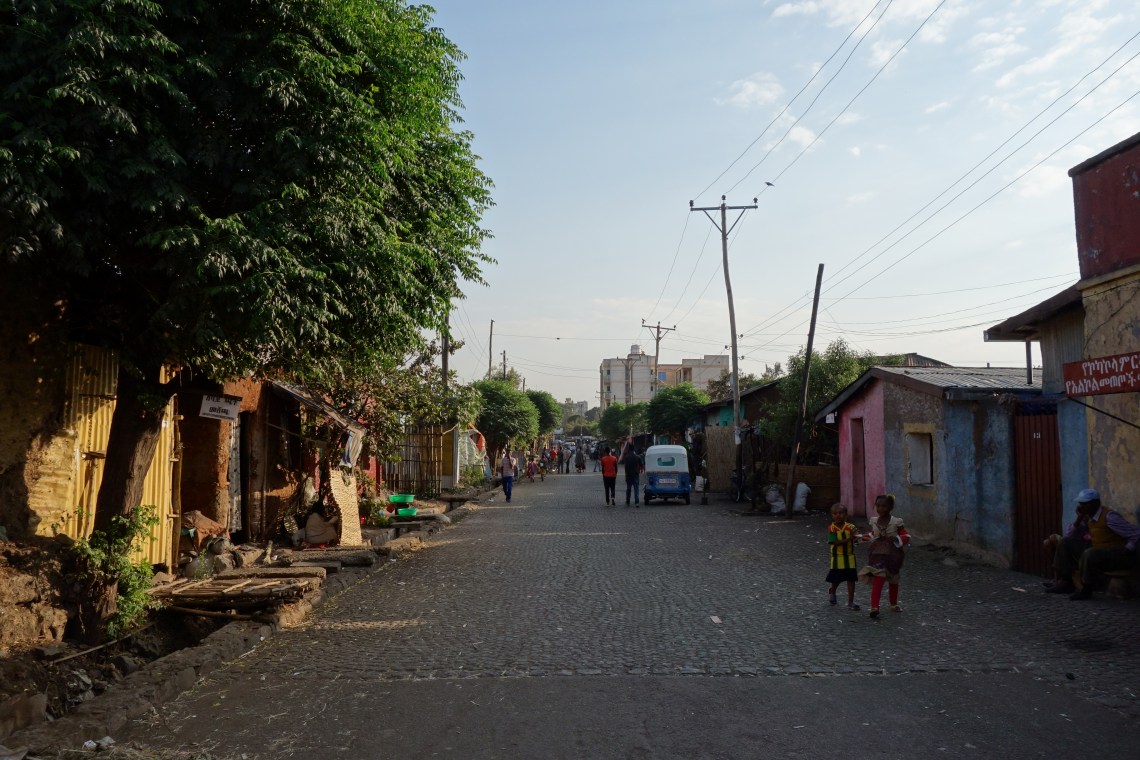 bahir-dar-backstreet-2