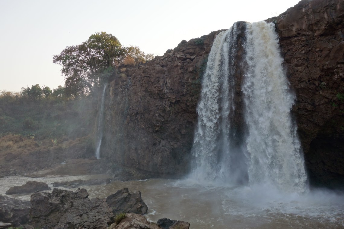 blue-nile-falls-closeup