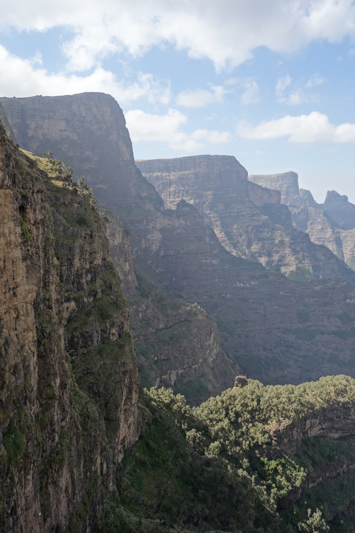 simien-mountains-cliffs-4