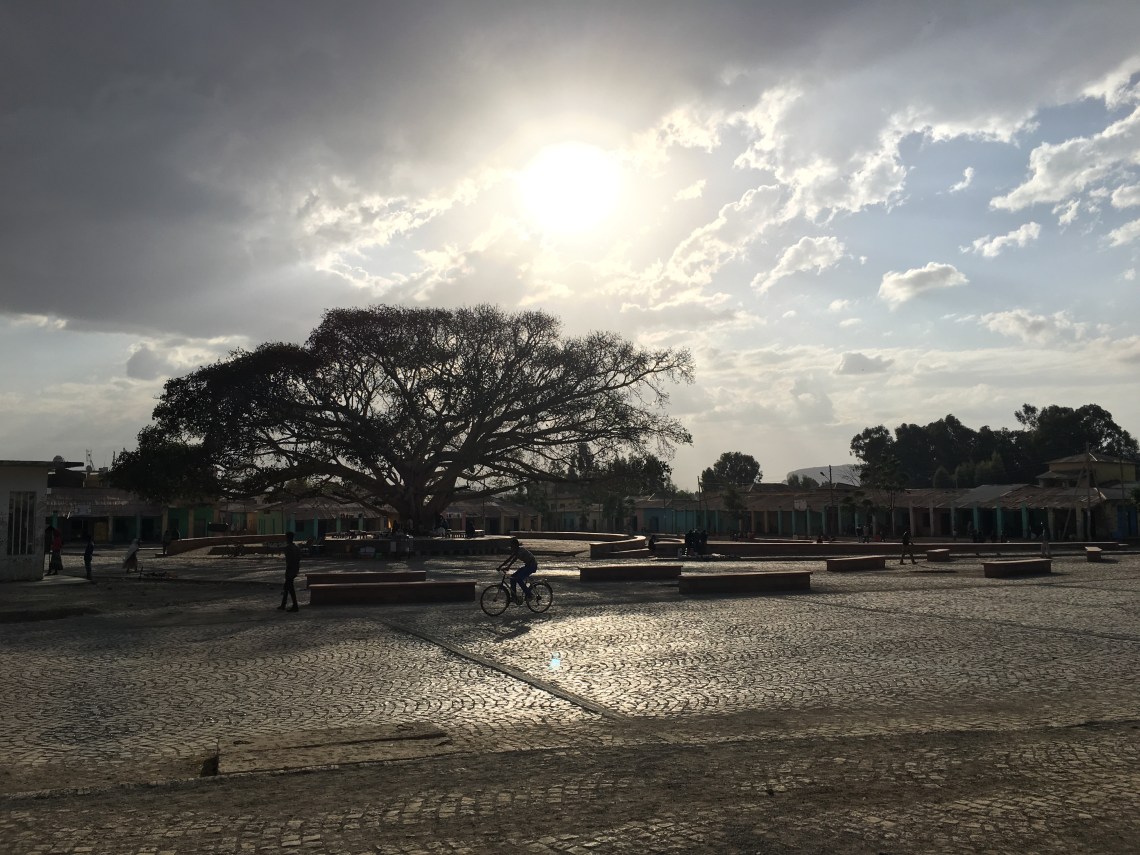 axum aksum piazza sunset