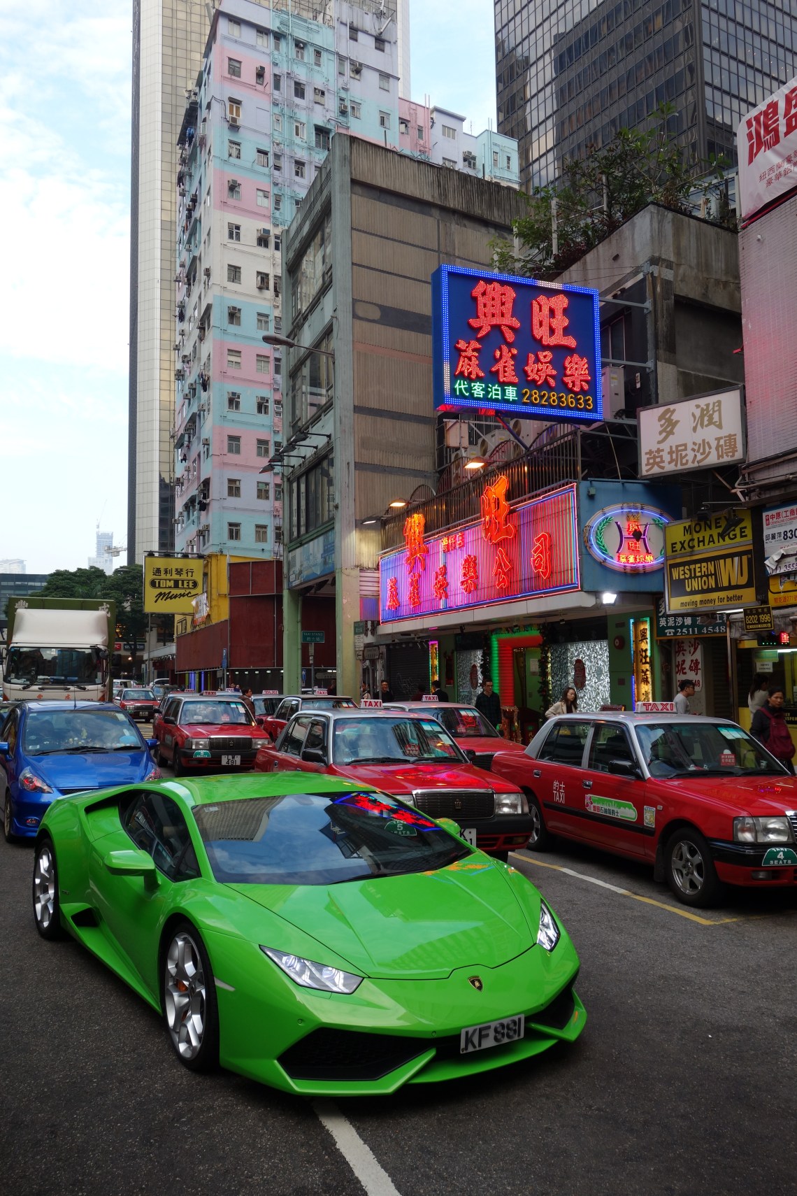 hong kong green lamborghini huracan