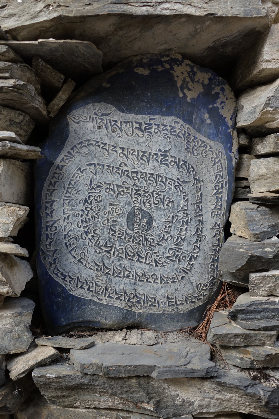 annapurna circuit mani wall nepal travel blog buddhism (3)